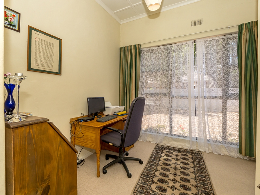 4 Bedroom Property for Sale in Kenwyn Western Cape